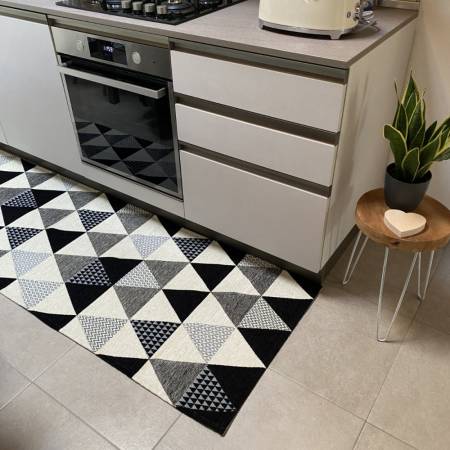 Tappeto cucina Triangoli antiscivolo e lavabile in lavatrice